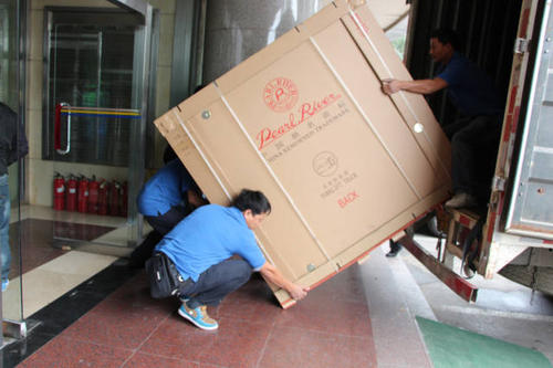 阳高钢琴贵重工艺品无忧运